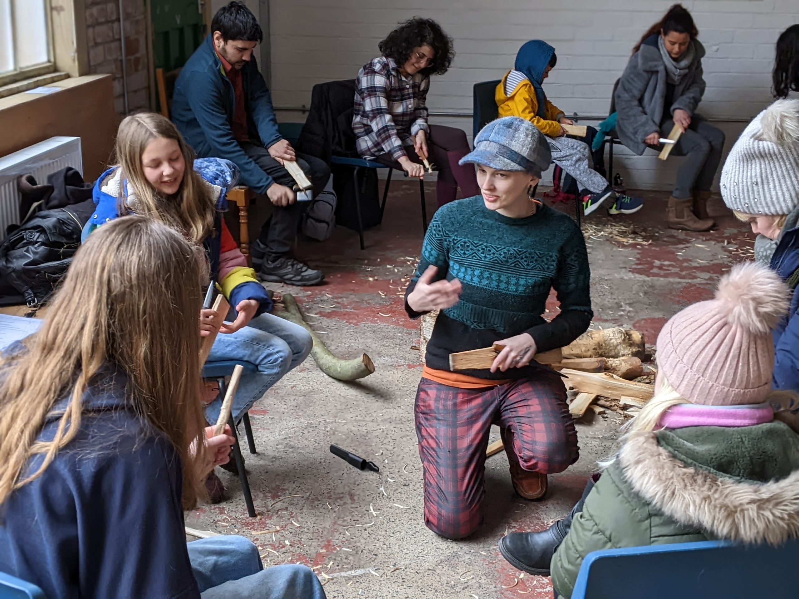Family woodcarving with Pathcarvers